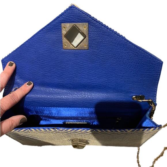 Urban Expression Blue/cream herringbone Clutch with gold chain strap vegan, NWT - Picture 6 of 12